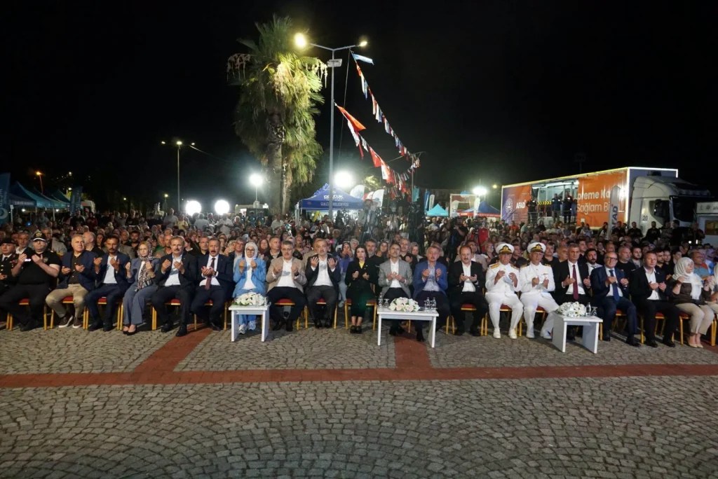 17 Ağustos Deprem Şehitleri Dualarla Anıldı!