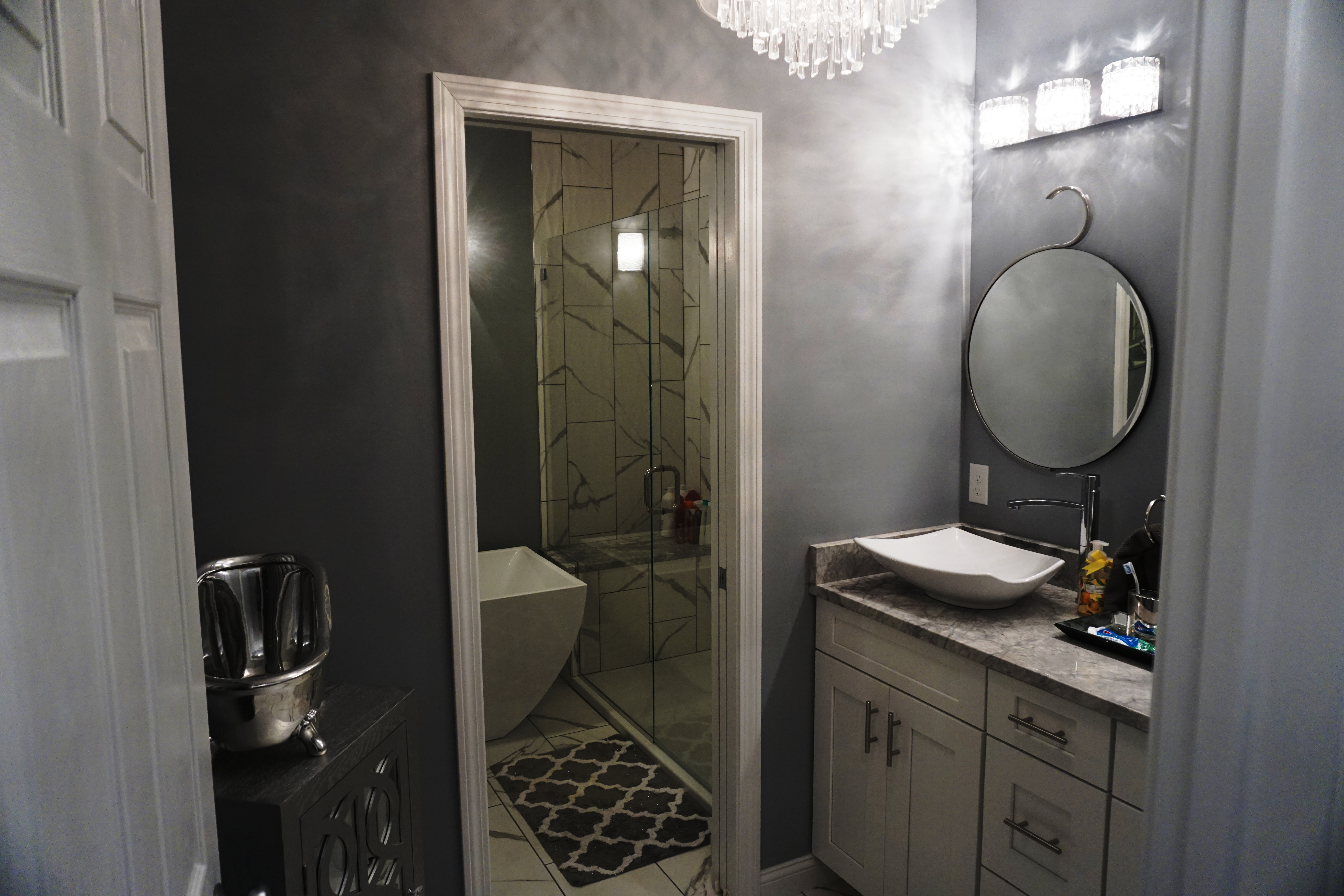 Two Room- Bathing & Vanity Areas