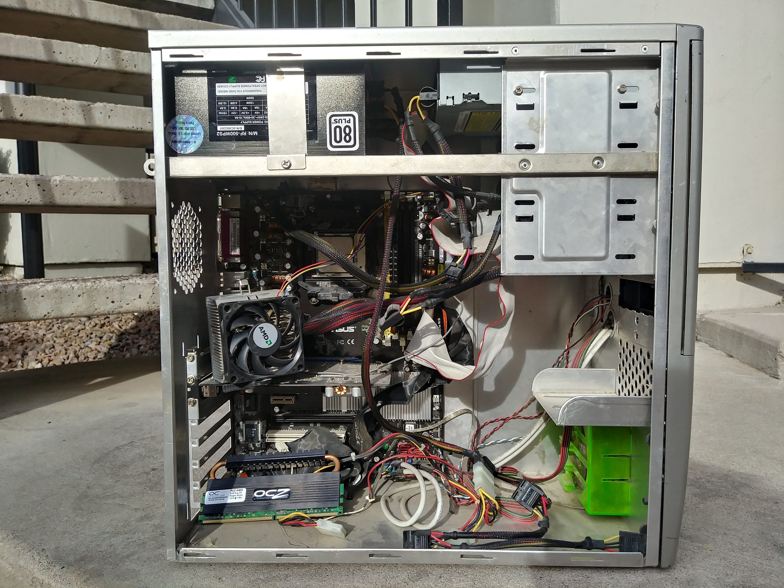 Fixing desktop computer for repairs to make money

