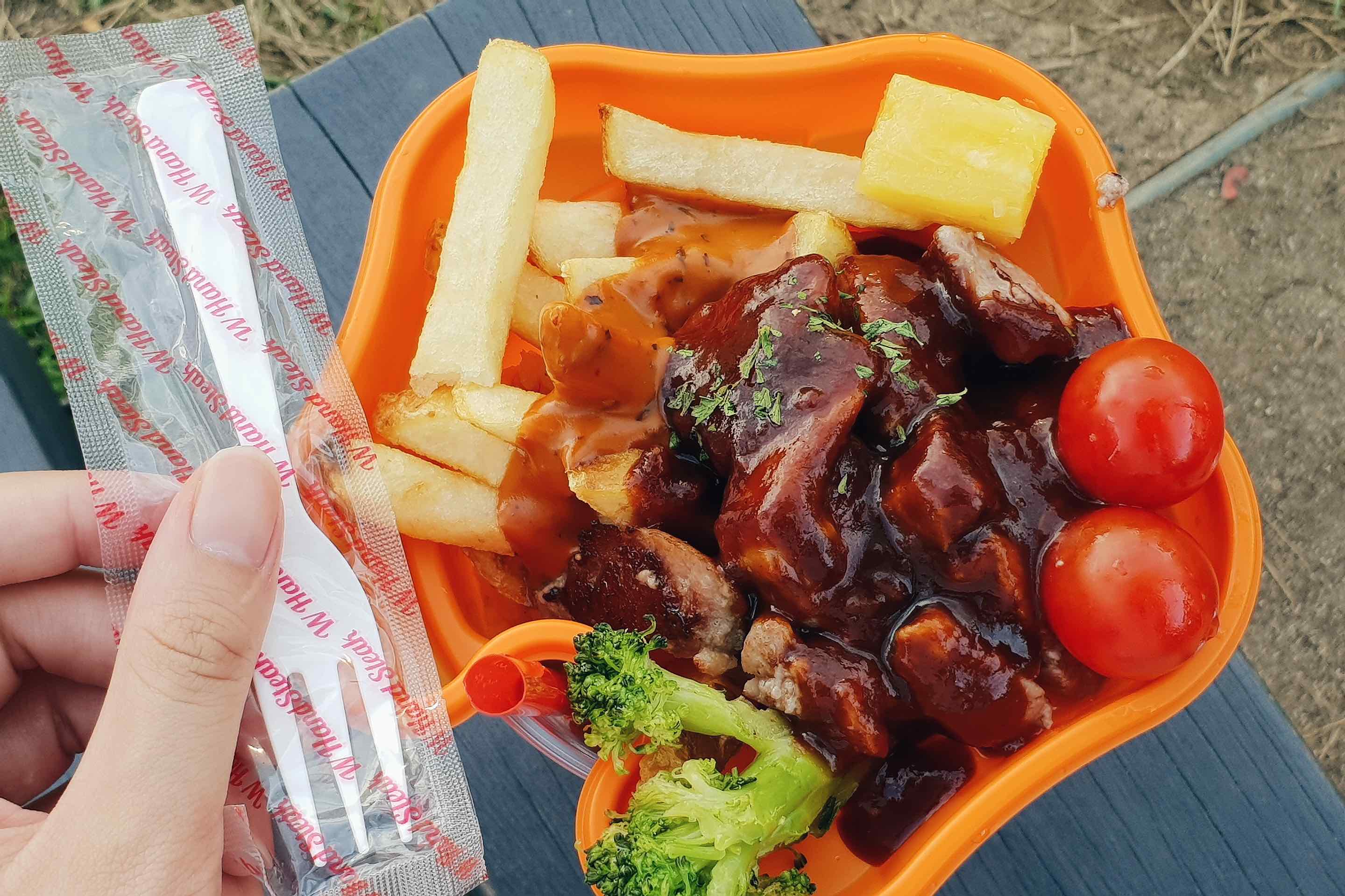 首爾美食｜超人氣弘大花朵牛排W Hand Steak，嫩肩口味意外超好吃