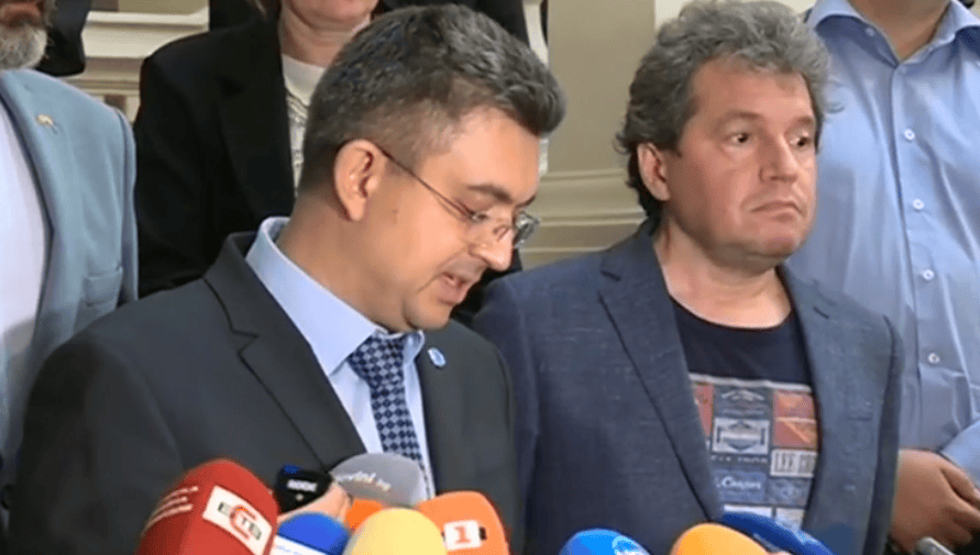 Вижте кои са имената в състава на проектокабинета на „Има такъв народ“ (ВИДЕО)