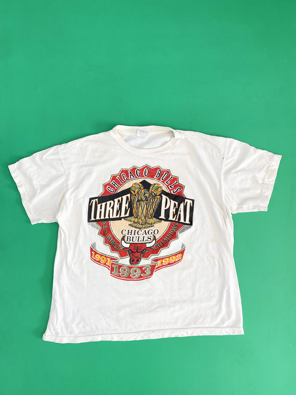 1993 Chicago Bulls '3 Peat' T-Shirt - 5 Star Vintage