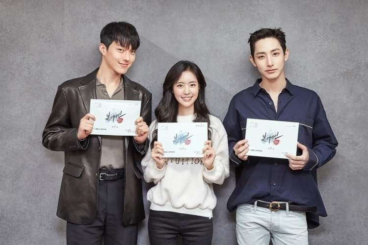 Jang Ki Yong, Jin Se Yeon, Lee Soo Hyuk, And More Gather For Script Reading Of Upcoming Drama