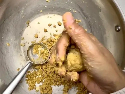 Shape ladoos