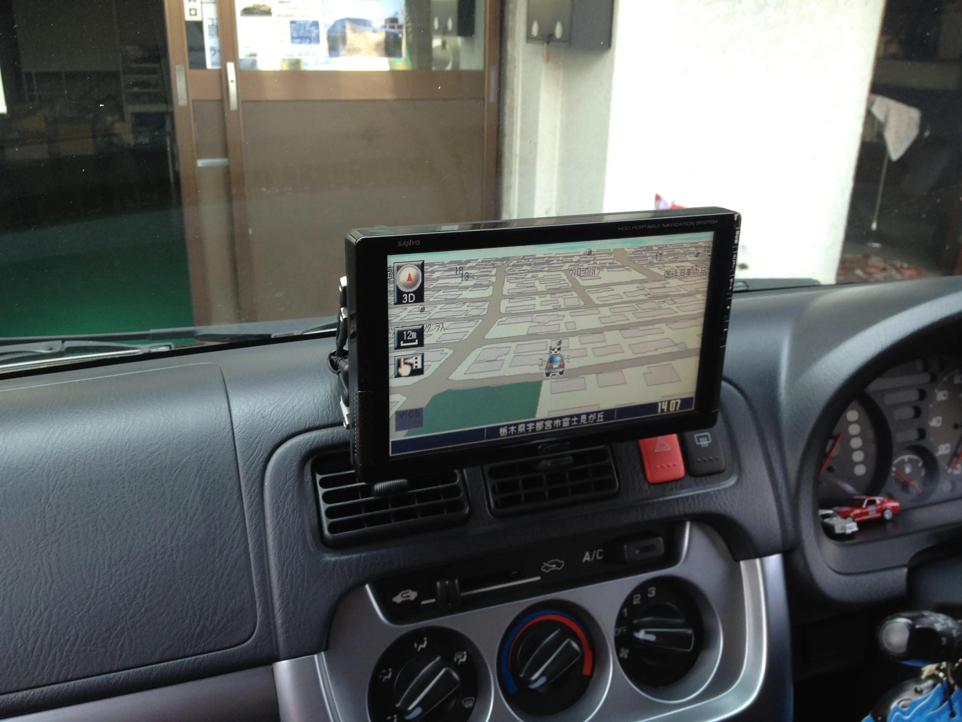 118 完 carrozzeria Pioneer カーナビ 2012年製