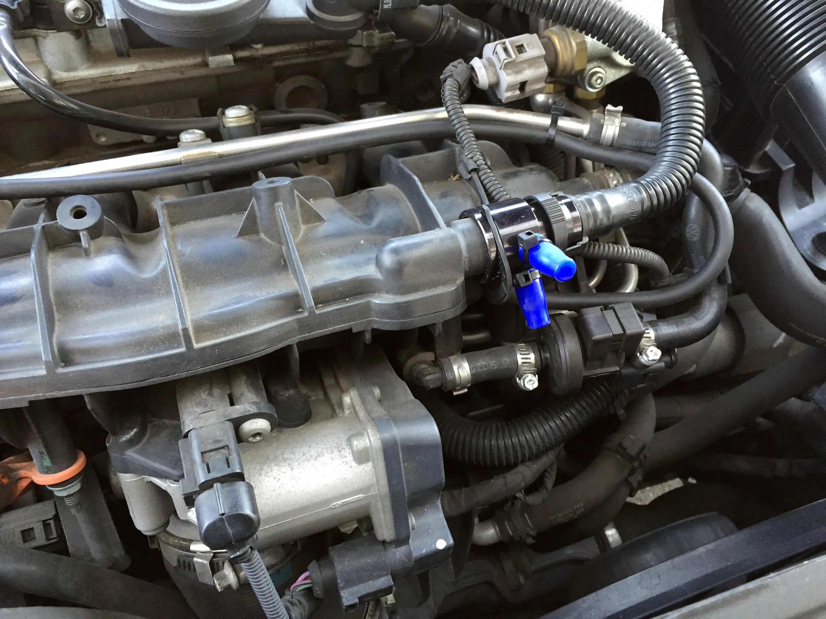 VWゴルフ等2.0T FSI FORGE強化ディバーターバルブ取り付け – ハヤシ