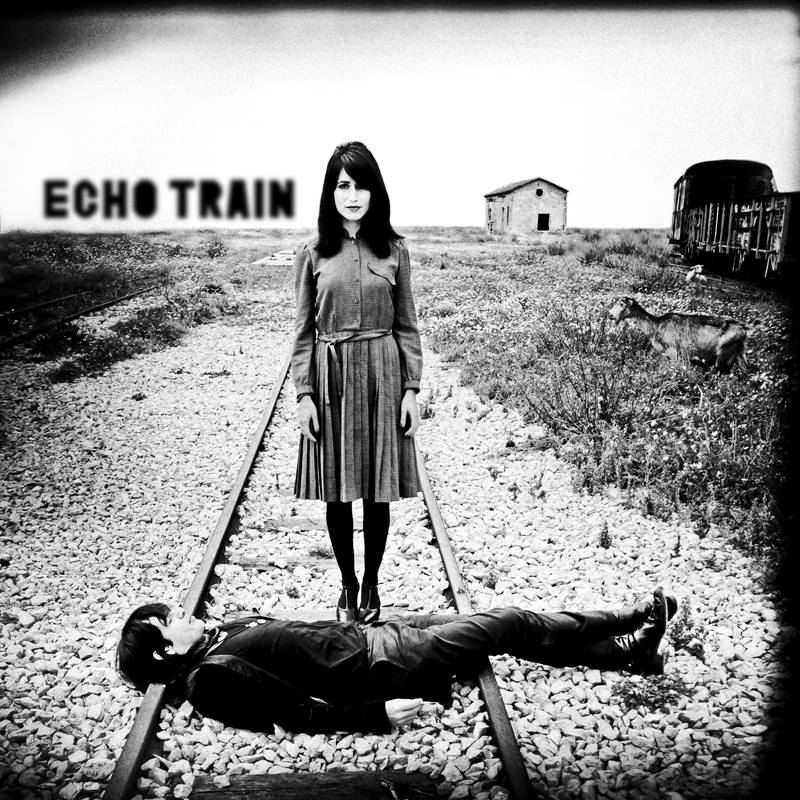 echo train