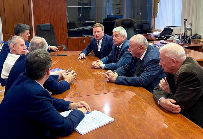Российский союз строителей посетил объекты ГК «Зелёный сад» Российский союз строителей посетил объекты ГК «Зелёный сад» Речь шла об укреплении взаимодействия с региональными строительными организациями и властями.