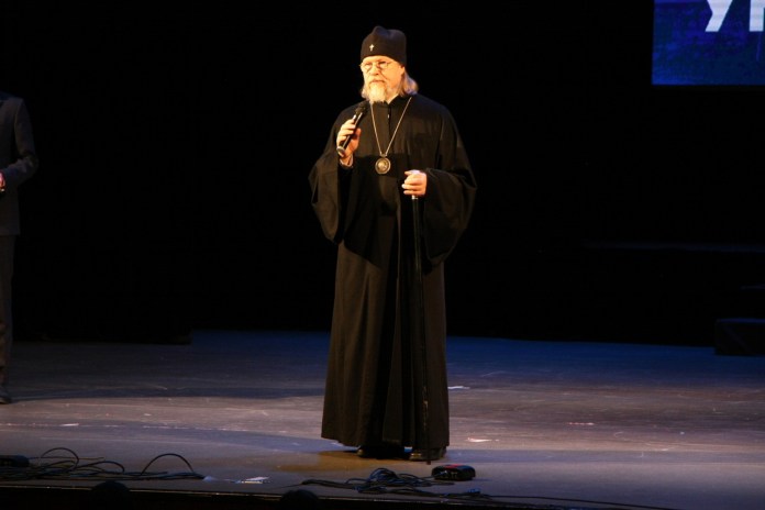 Рязанский Госуниверситет имени Есенина отметил 109-летие Рязанский Госуниверситет имени Есенина отметил 109-летие РГУ имени С. А. Есенина прошел большой исторический путь от женского учительского института до классического университета, опорного вуза региона, известного не только в нашей стране, но и за ее пределами.