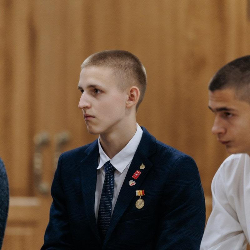 Более 60 рязанских первичных отделений Движения Первых одержали победу и стали призёрами федерального конкурса - Павел Малков Более 60 рязанских первичных отделений Движения Первых одержали победу и стали призёрами федерального конкурса - Павел Малков Губернатор Павел Малков отметил, что на сегодня в Движение Первых вступили более 87 тысяч школьников – это 70% от общего числа рязанцев в возрасте от 7 до 17 лет
