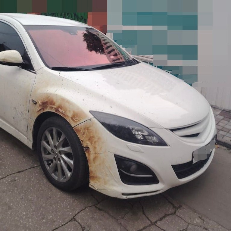 Судимый за изнасилование рязанец поджег два дорогих автомобиля из-за ревности Судимый за изнасилование рязанец поджег два дорогих автомобиля из-за ревности У «Тойоты РАВ 4» серьезно поврежден моторный отсек, а у «Мазды 6» пострадало правое крыло. Полицейские пришли к выводу о преднамеренном поджоге и начали искать виновного.