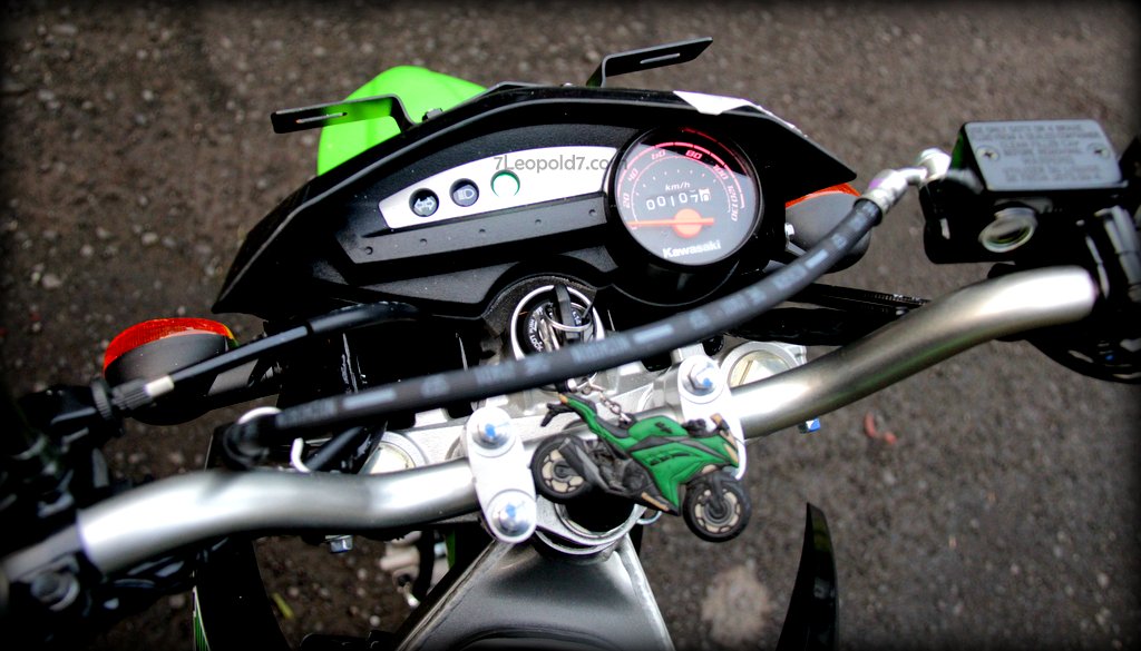 Gratis Download Gambar Modifikasi Motor Mobil April 2012 Terkeren oleh Lampunghits.com