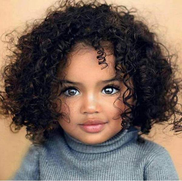 طفلة سمراء جميلة , البنت السمراء وسحر وجهها حنين الذكريات