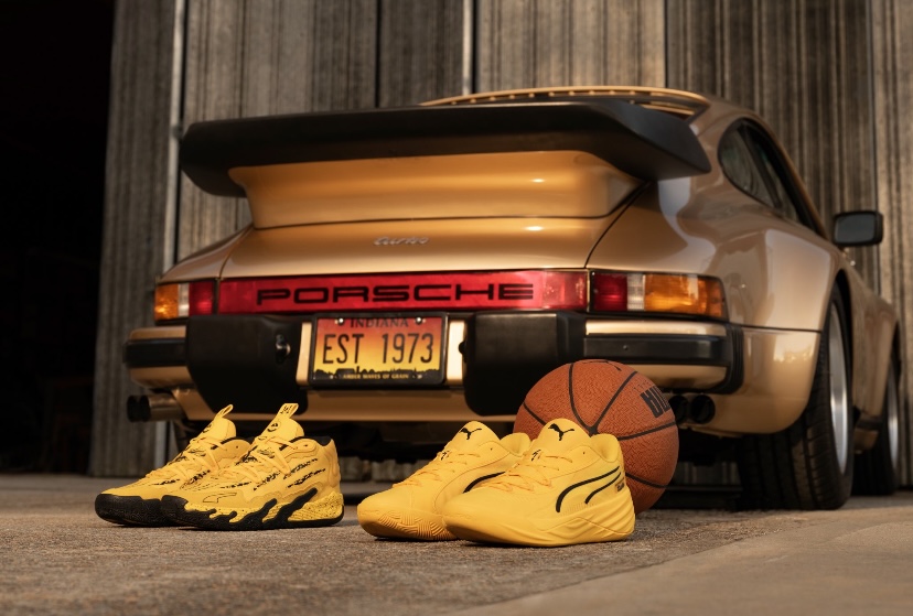 ポルシェ930ターボ　スニーカー　PUMA　コラボレーション　スエードクラシック　タータン　26.5cm ブラック　未使用　911 希少