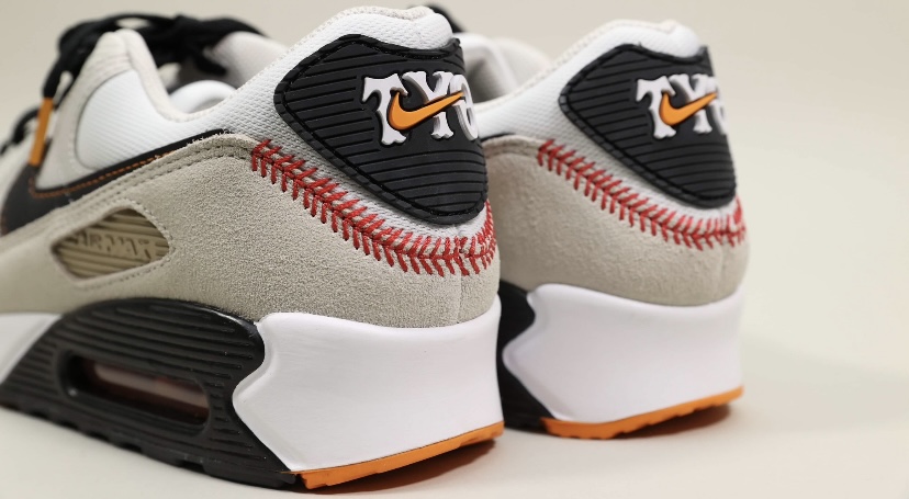 ナイキ エアマックス90 TOKYO GIANTS ジャイアンツ 巨人 Nike Air Max
