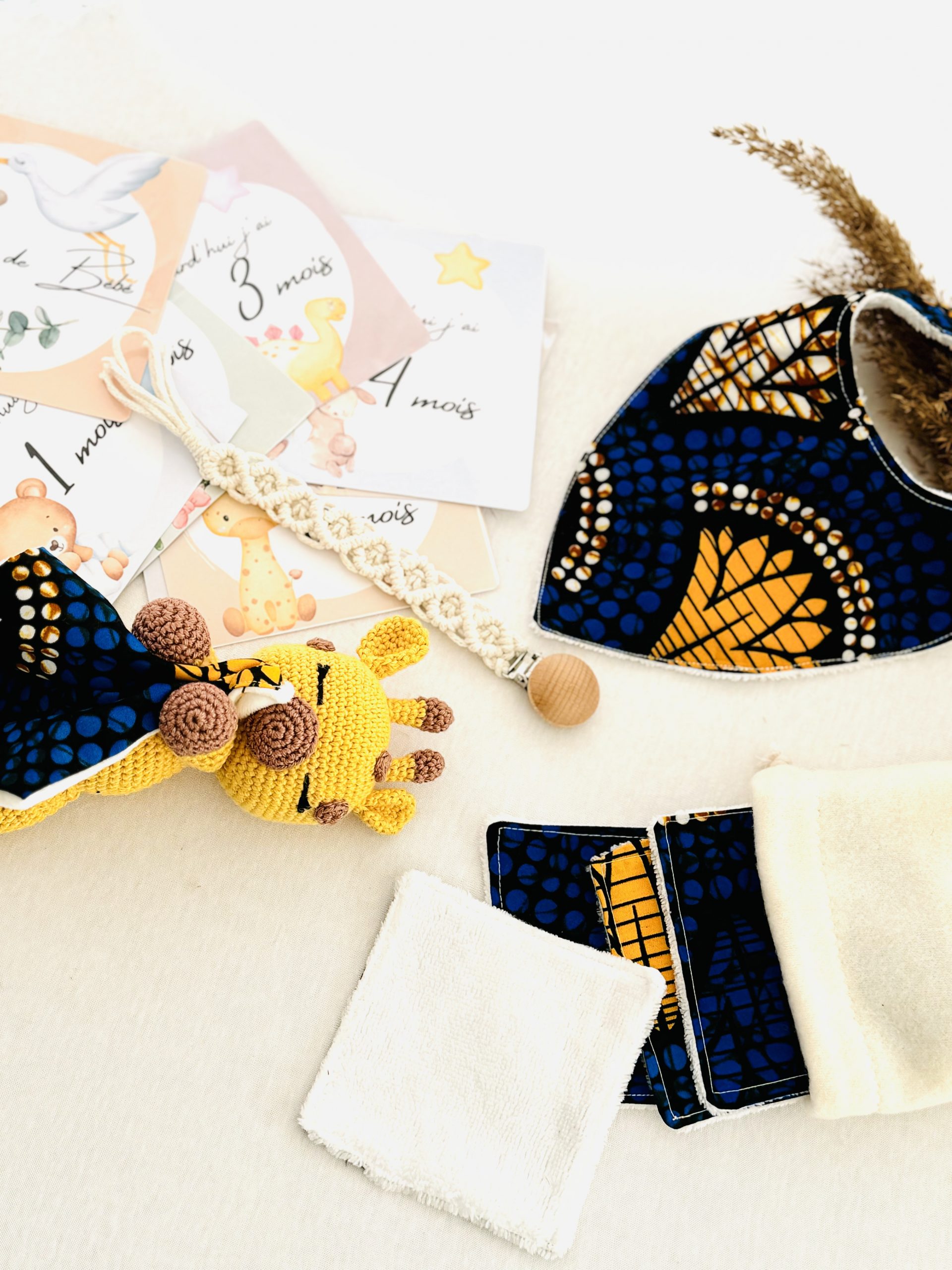Coffret naissance fait main wax Soleil d'Or – Cadeau bébé en tissu africain