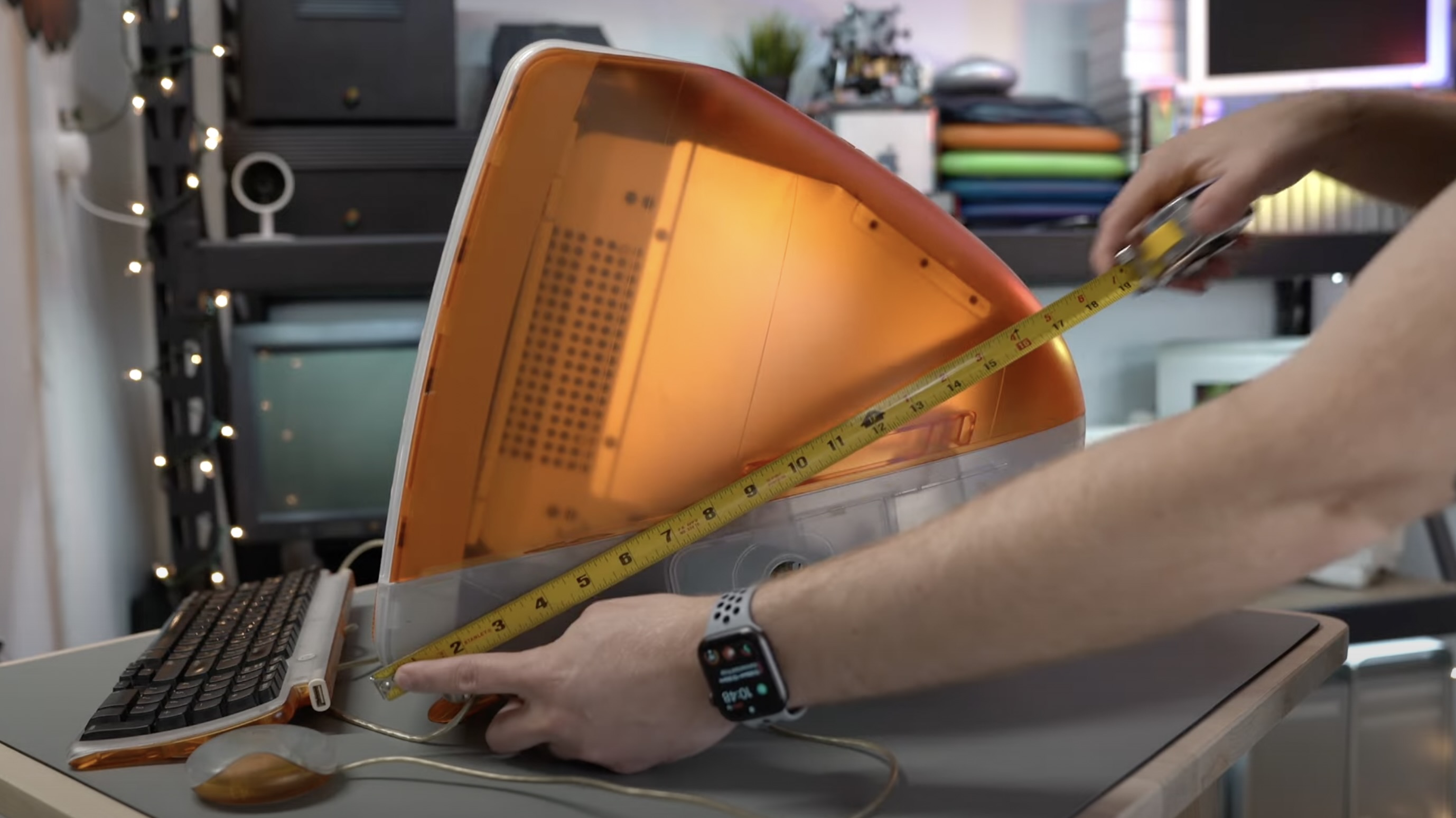 Orange M1 iMac goes head-to-head against tangerine G3 in