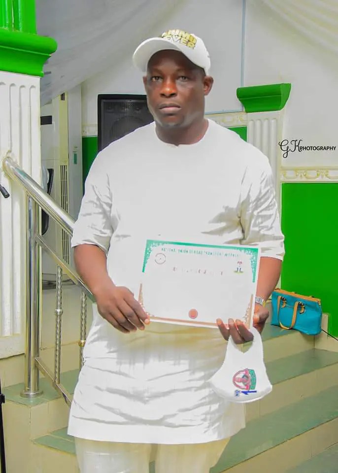 Kunle Poly