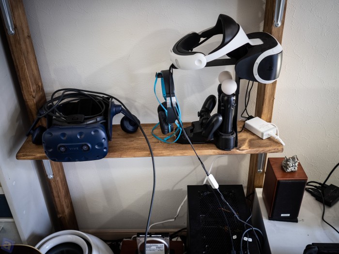 201905vive-shelf-06.jpg VR機器は場所取るのよね