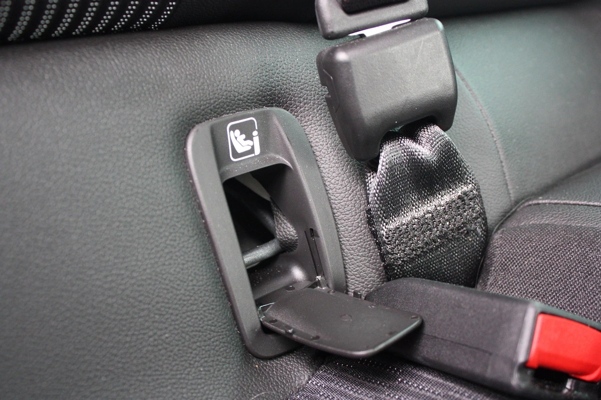 Czym jest standard isofix?