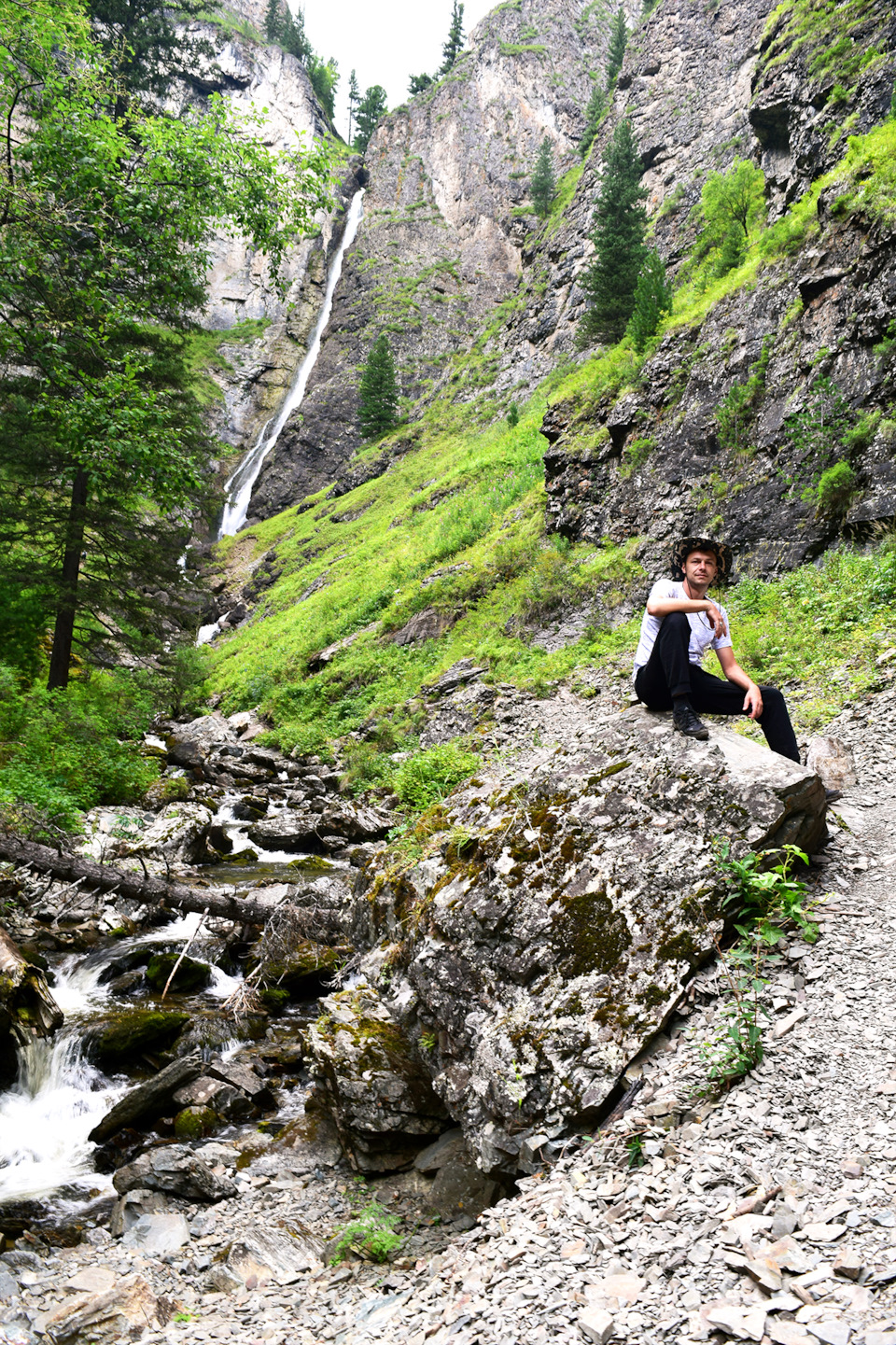 Ездили на каскад водопадов, на реке шинок, алтайский край, солонешенский район. Poezdka Na Kaskad Vodopadov Reki Shinok Nissan Terrano 3 2 L 1998 Goda Na Drive2