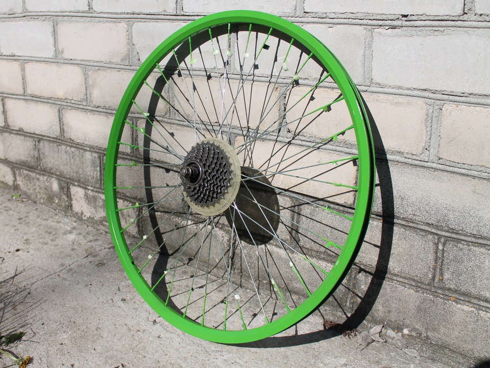 разрисованный велосипед