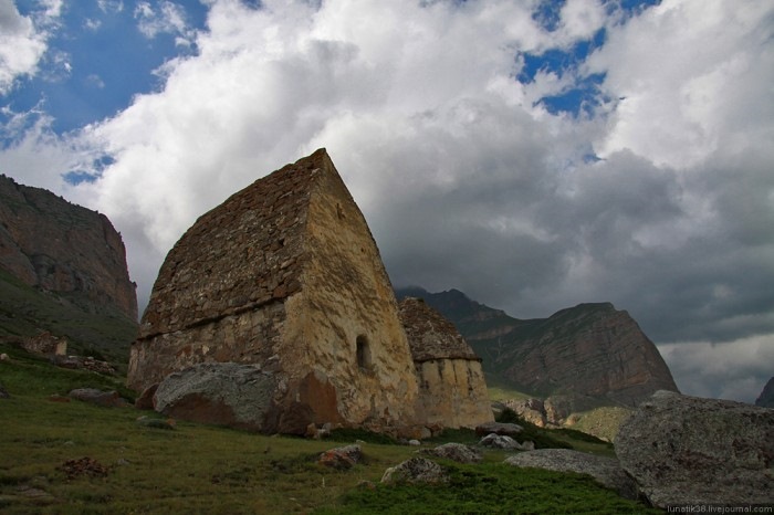 Мы выехали из нальчика в направлении чегема и углубились в ущелье еще на 60. Ushele Bashil Auz Kbr Soobshestvo Ekspedicii Po Rossii Na Drive2