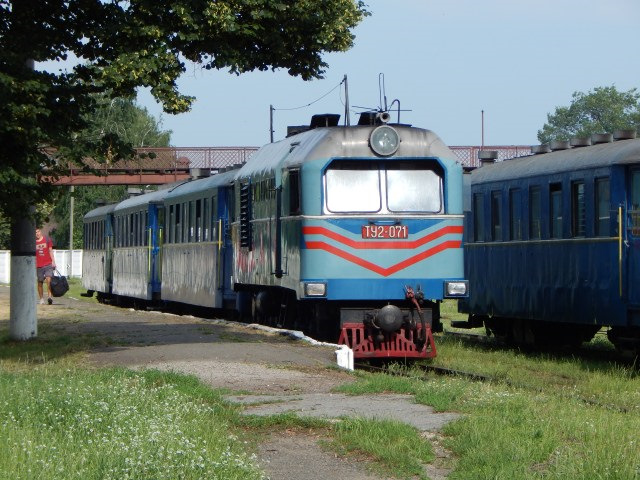 Очень познавательно для детей и взрослых, которые не проводили свое детство в деревне у бабушки. Uzkokolejki Ukrainy Gajvoronskaya Uzkokolejka Drive2