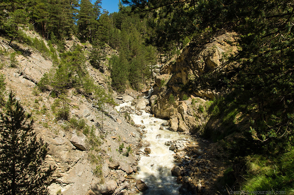 Например, на гору чегет, на пик терскол к обсерватории, в ущелье ирикчат. Elbrus Irikchat Puteshestviya Na Drive2