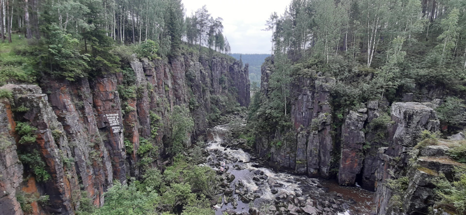 Можно полюбоваться каньоном и сверху: Irkutsk Ukovskij Vodopad Volkswagen Polo Sedan 1 6 L 2011 Goda Na Drive2