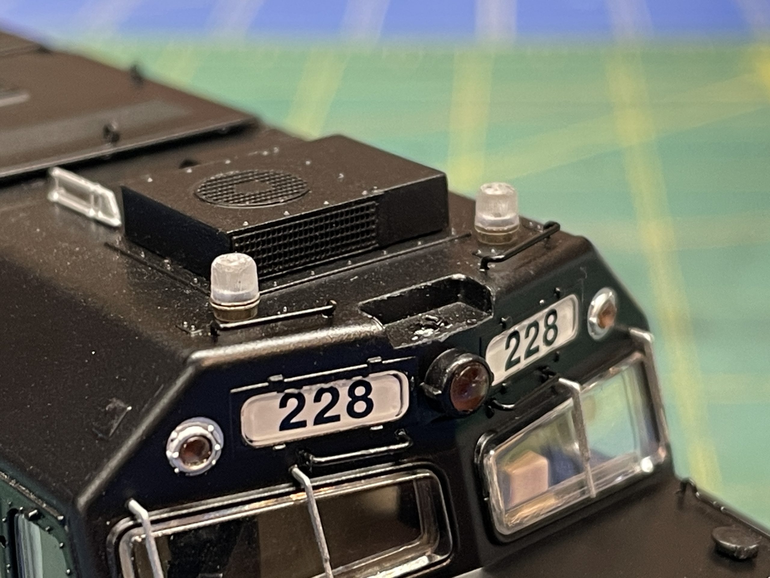 HO Scale Dual Out Of Sync “Star 200BC Strobe Light” Circuit Kit - Image 5