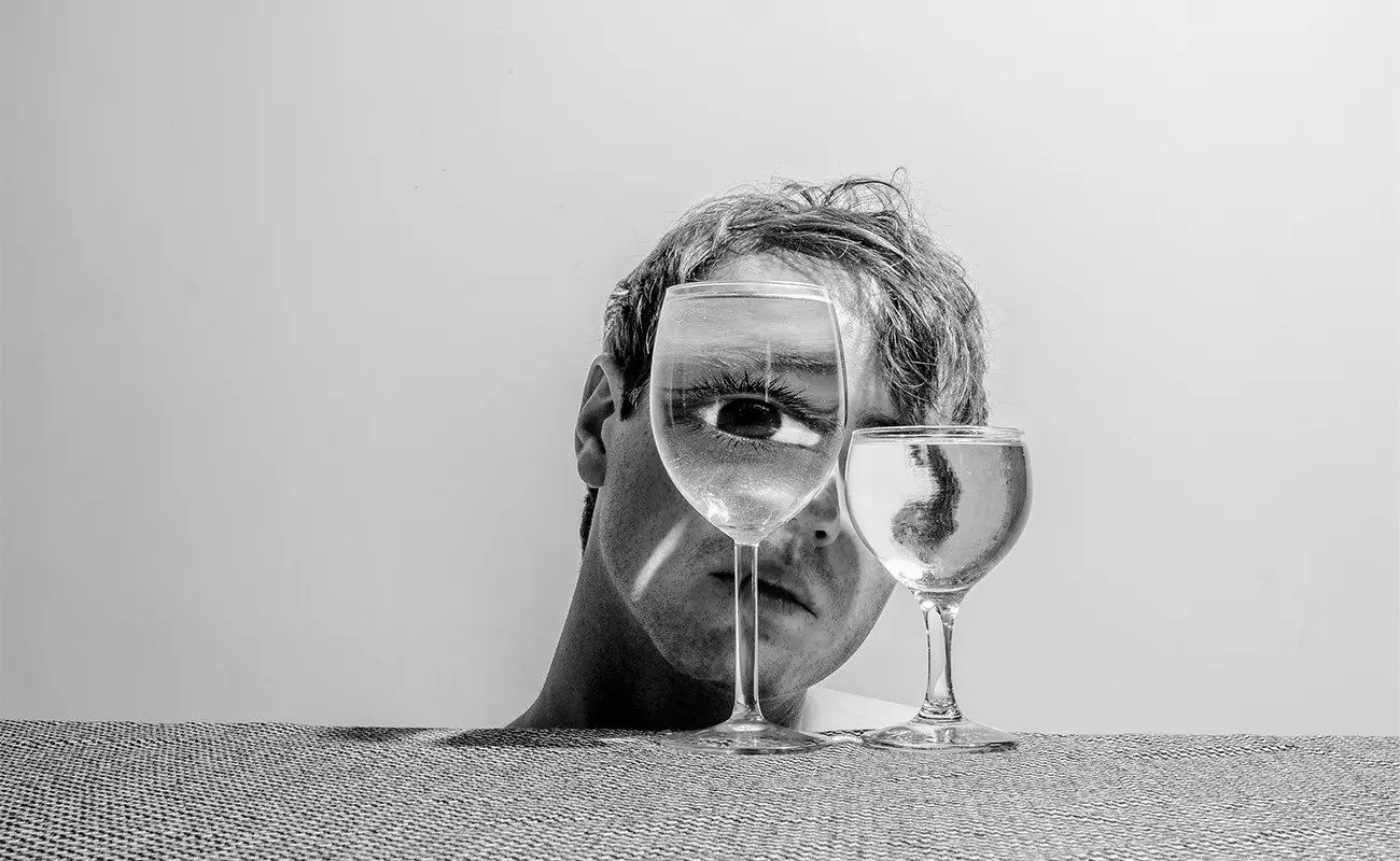 Oliver Mayhall: Capturing Life’s Unscripted Narratives