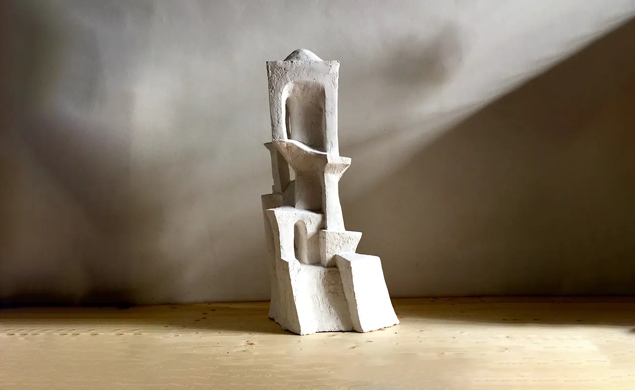 Heike Maria Metz: Evoking Myths, Legends, and Architecture