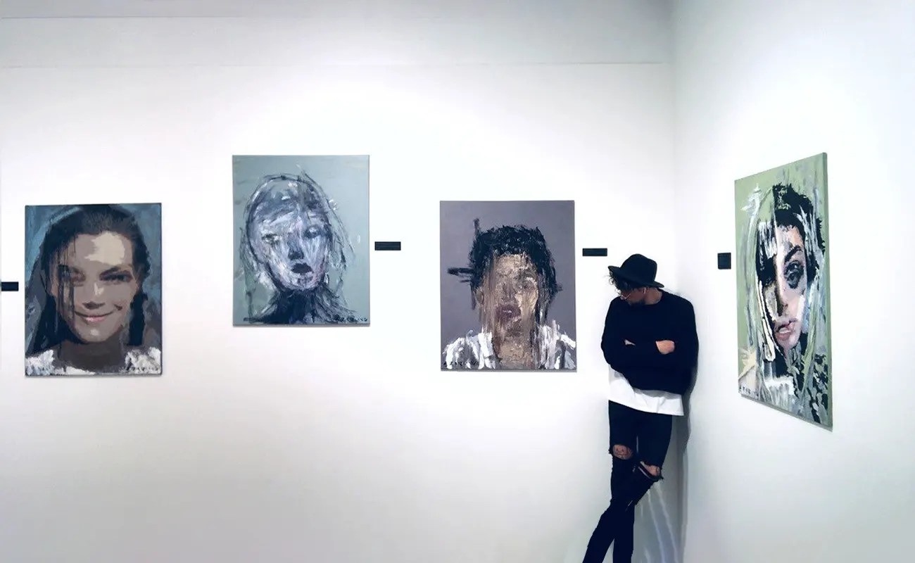 SDarling: The Artist Who Transforms Solitude into Art