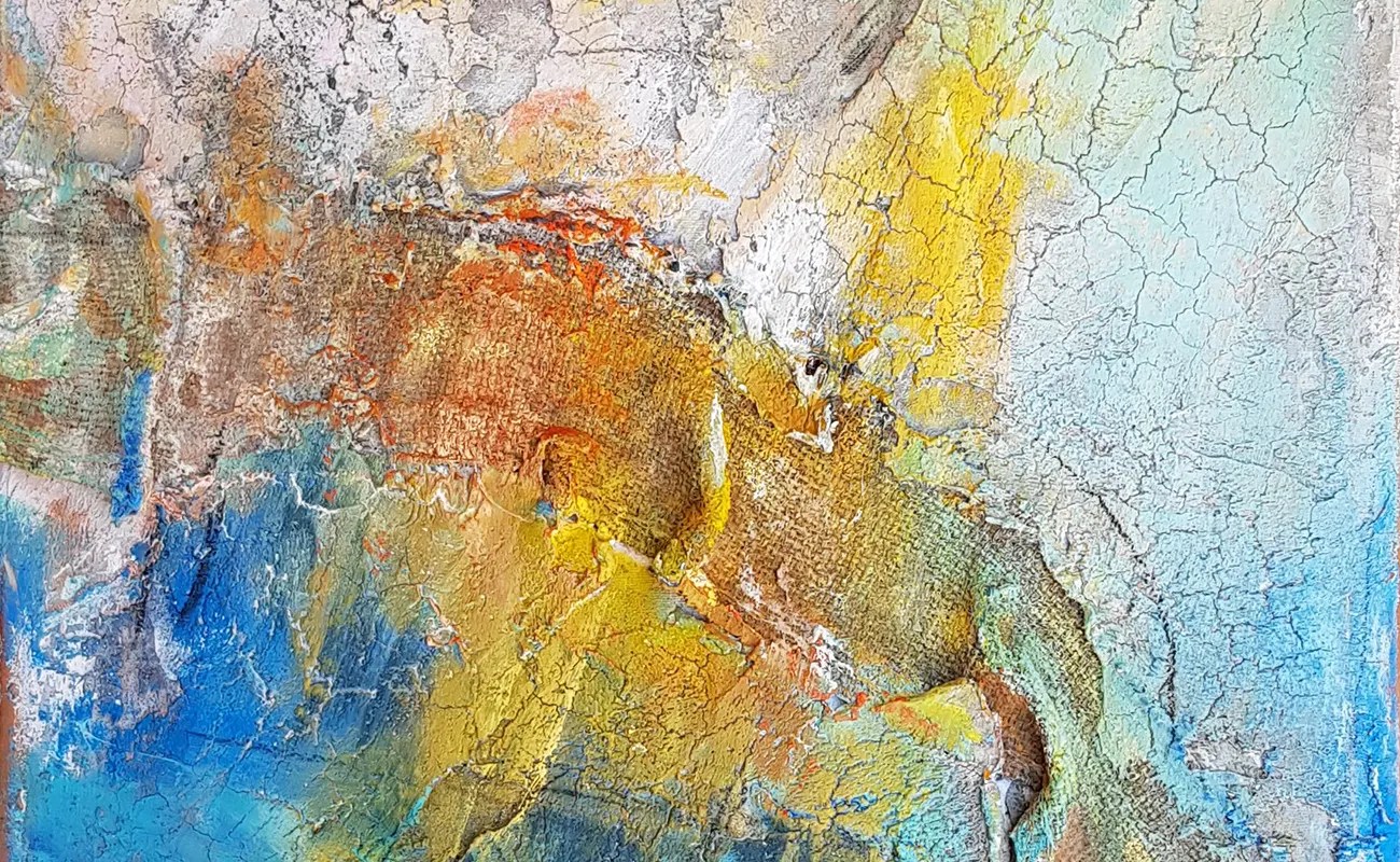Christin Behrend: Illuminating Life Through the Symbols of Hope