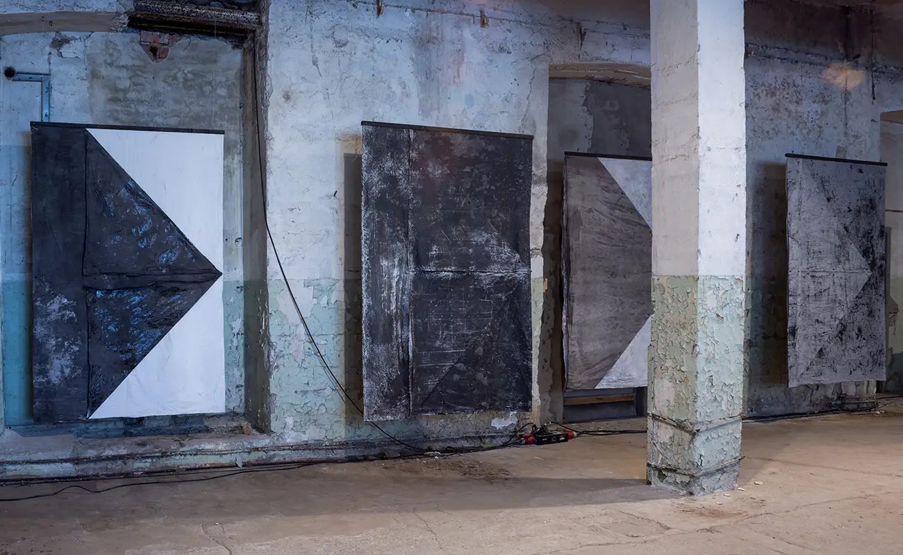 Pille Ernesaks: Painting the Invisible Threads of Identity