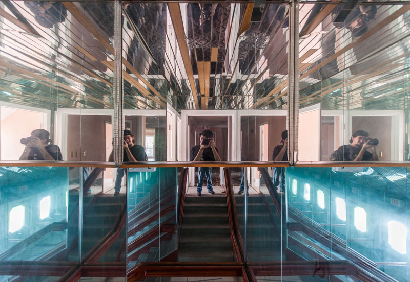 South Beach Orlando Luxury Suites | Photo © 2010 Bullet, www.abandonedfl.com