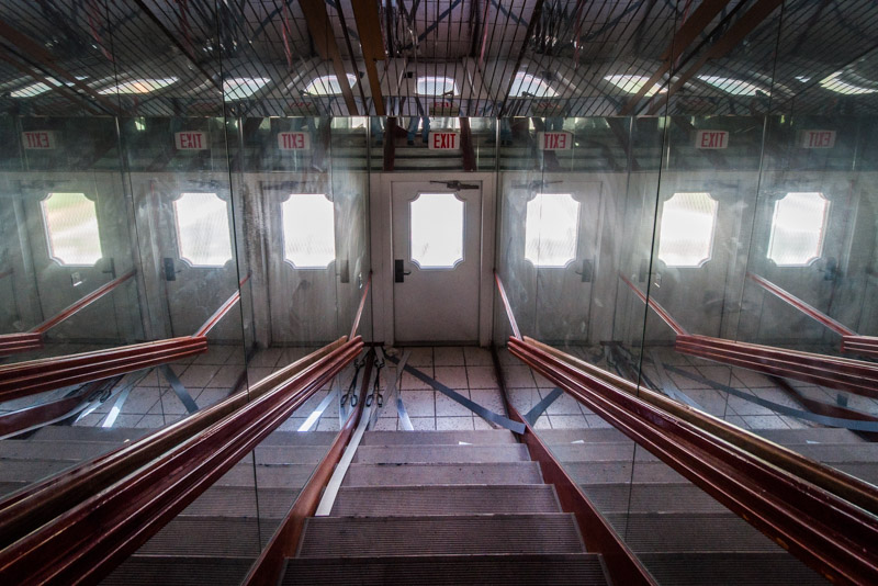 South Beach Orlando Luxury Suites | Photo © 2010 Bullet, www.abandonedfl.com