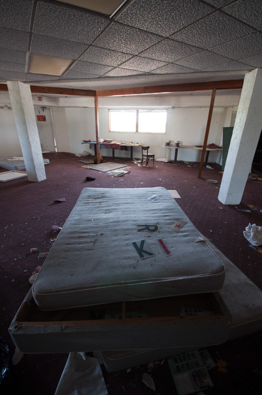 Glades Inn | Photo © 2011 Bullet, www.abandonedfl.com