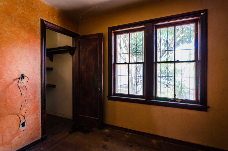 Malaga Restaurant | Photo © 2014 Bullet, www.abandonedfl.com