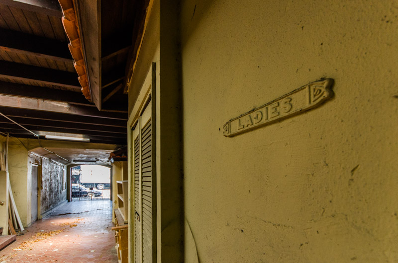 Malaga Restaurant | Photo © 2014 Bullet, www.abandonedfl.com