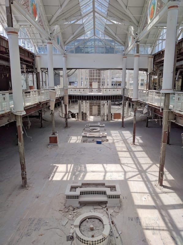 Plantation Fashion Mall | Photo by IG:@hyperspaced