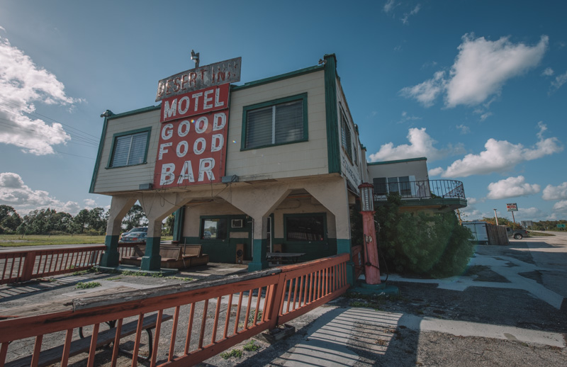 Desert Inn | Photo © 2019 Bullet, www.abandonedfl.com