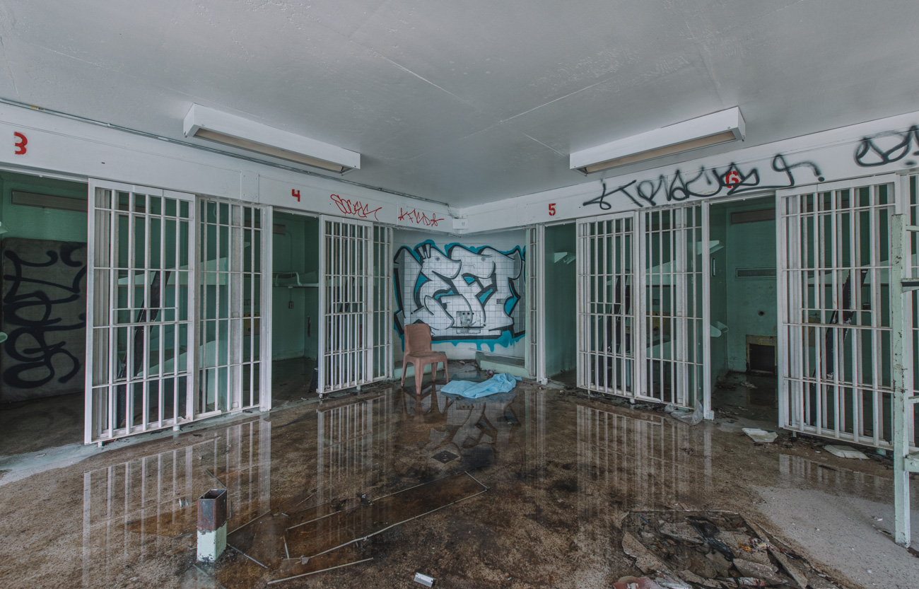 North Dade Detention Center | 30+ Photos | Abandoned Florida, image size:1300x833