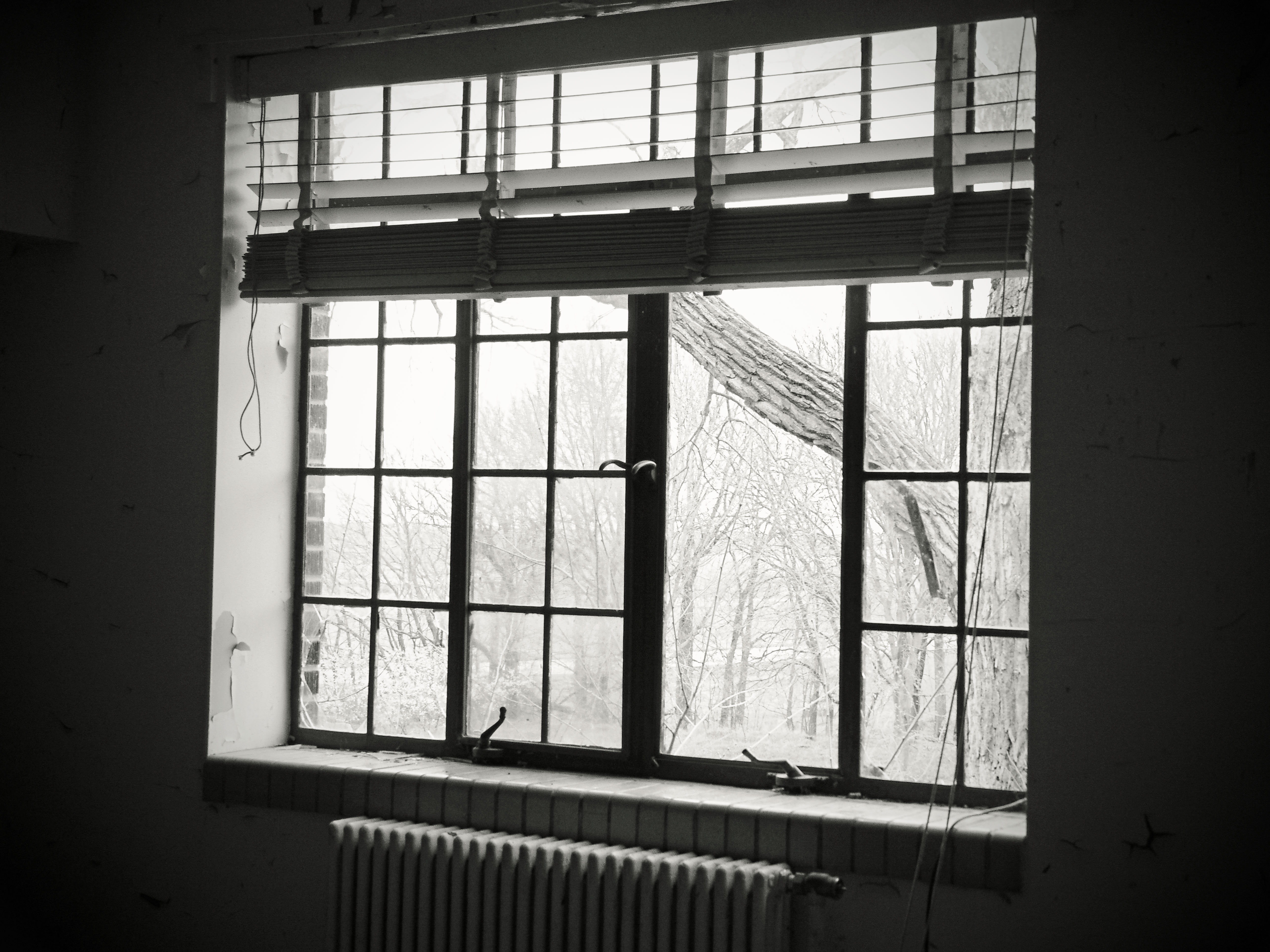 All buildings but one have been demolished. This was right before they were demolished.