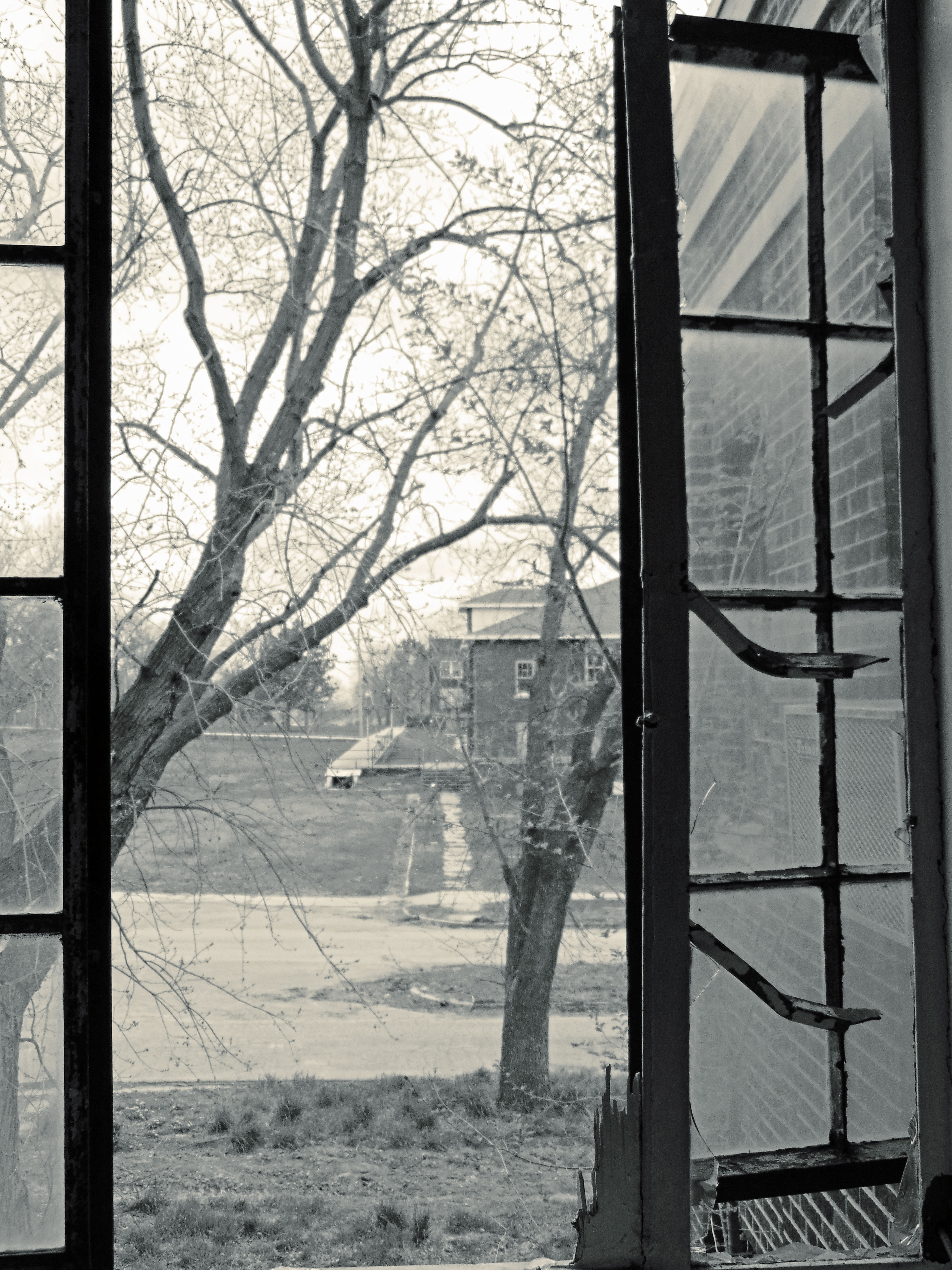 All buildings but one have been demolished. This was right before they were demolished.