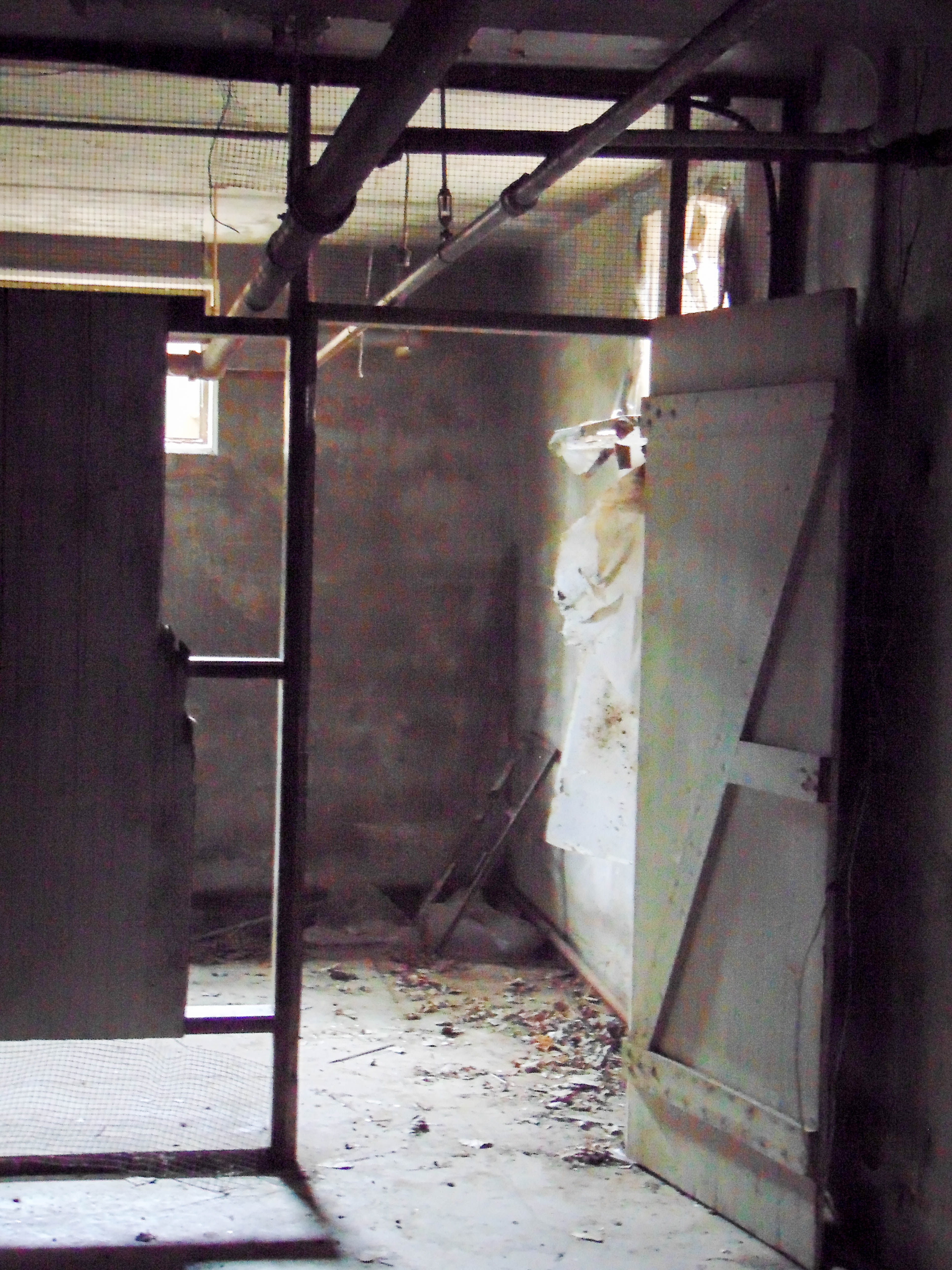 All buildings but one have been demolished. This was right before they were demolished.