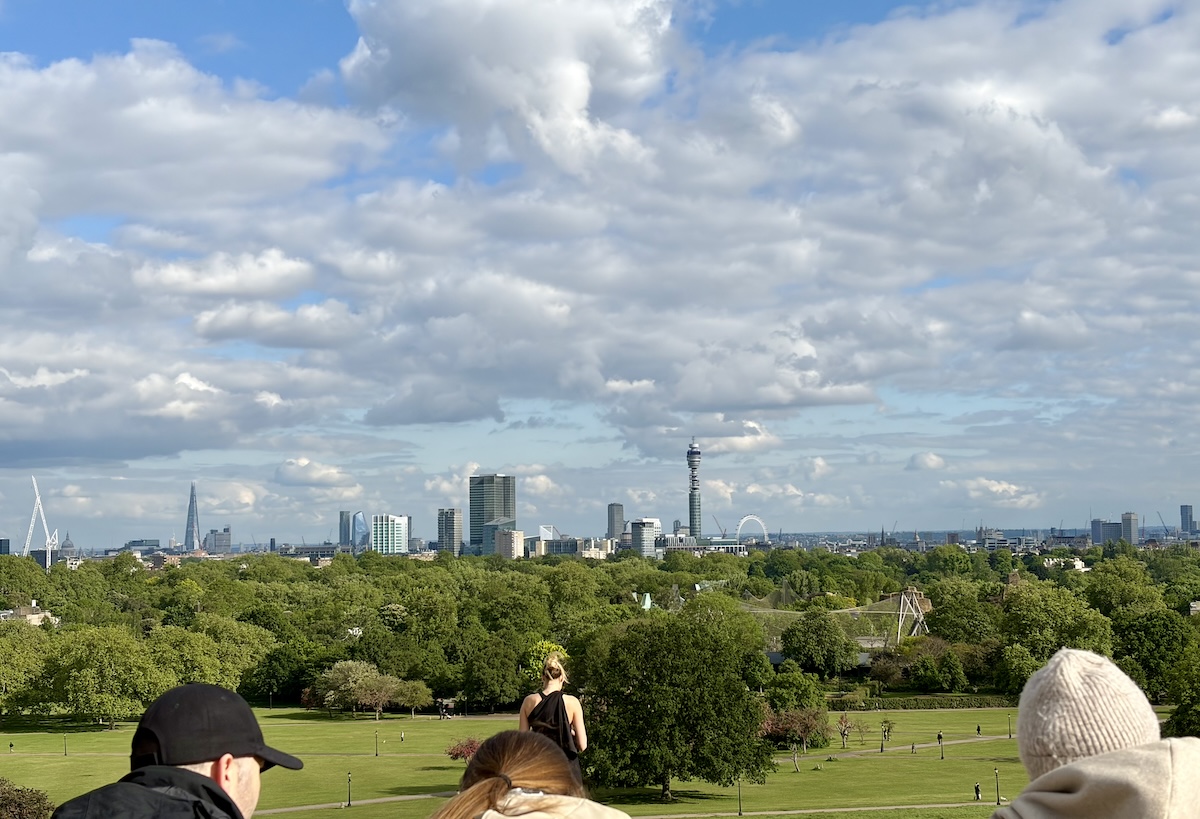 從 Primrose Hill 眺望倫敦市景與海外工作生活日常