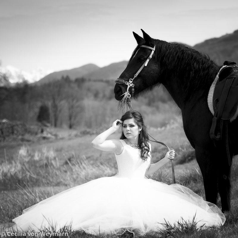 Photographer: Cecilia von Weymarn, Model: Amber Rose Chapman, MUA: Jane Sh, Venue: Shining Star Ranch
