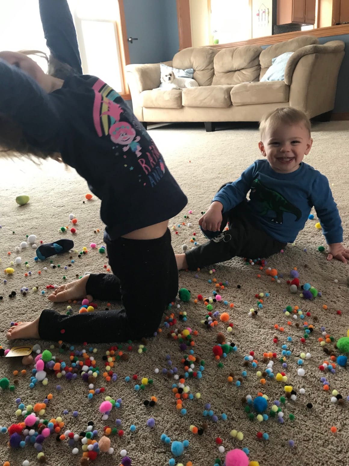 How To Teach Your Toddler Colors! (9 Simple Strategies) - Abcdee Learning